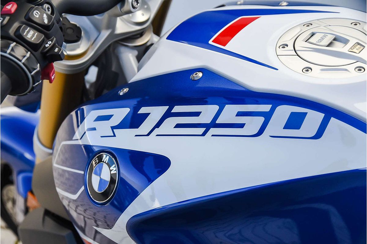 2024 BMW R SERIES