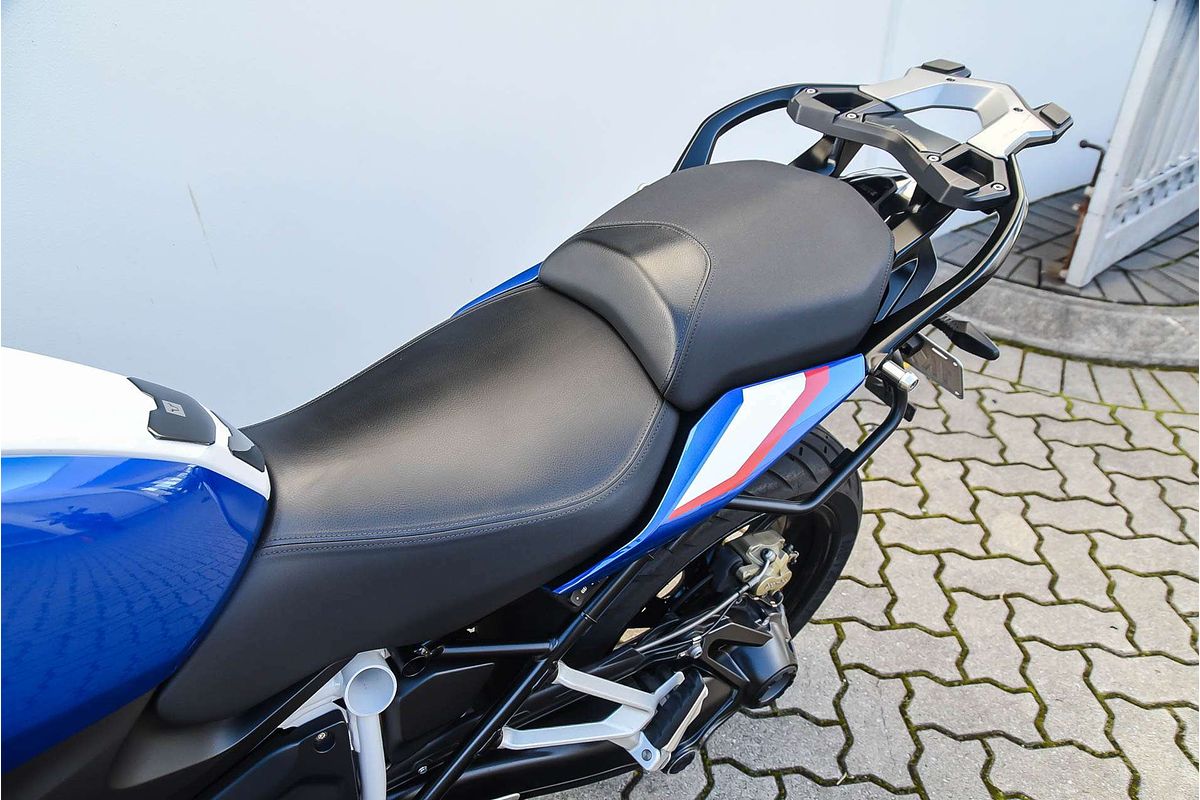 2024 BMW R SERIES