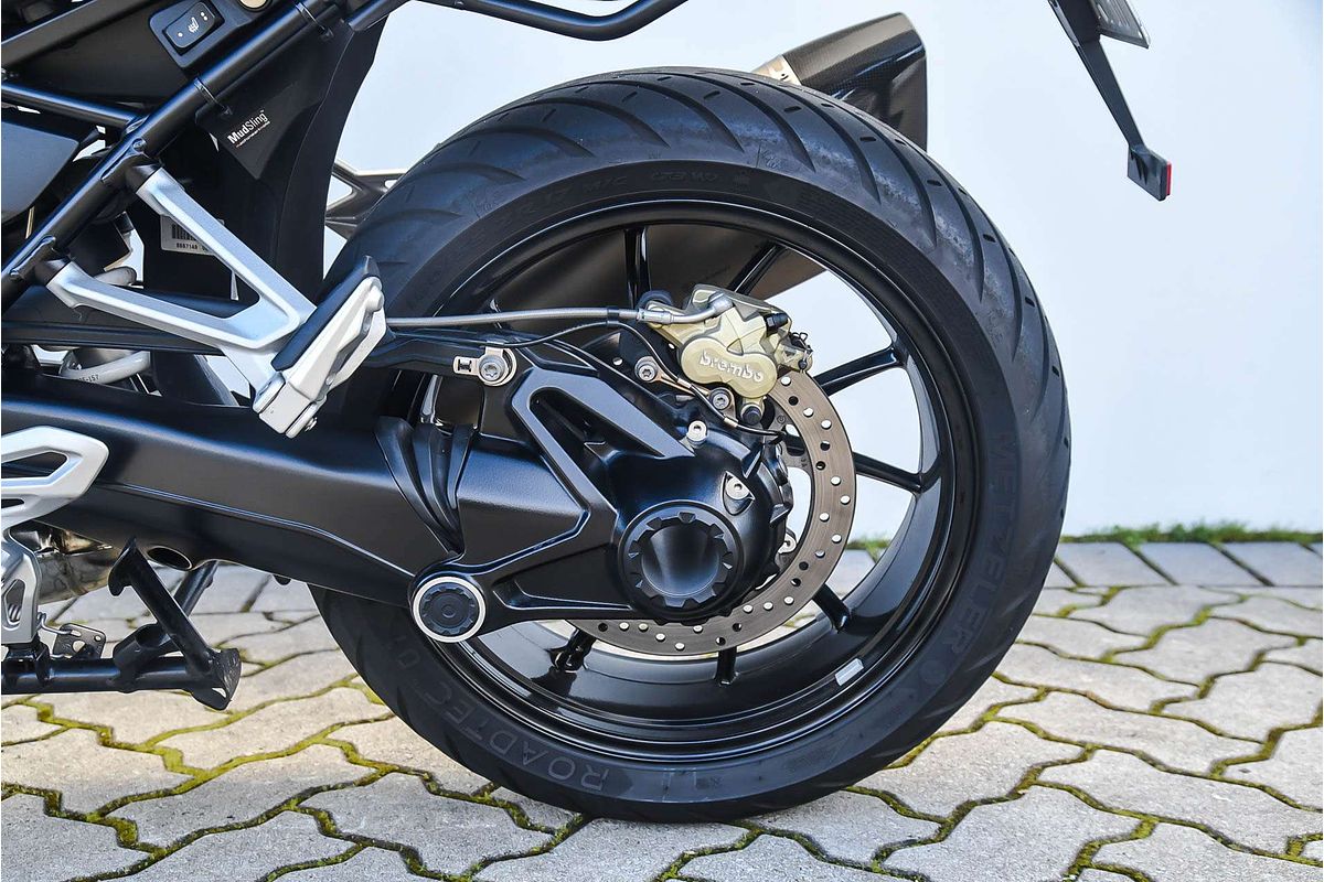 2024 BMW R SERIES