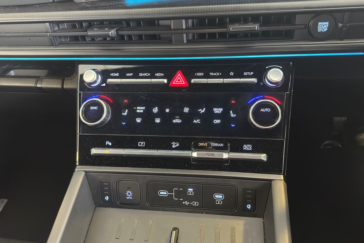 2024 Hyundai Santa Fe Hybrid Calligraphy MX5.V1