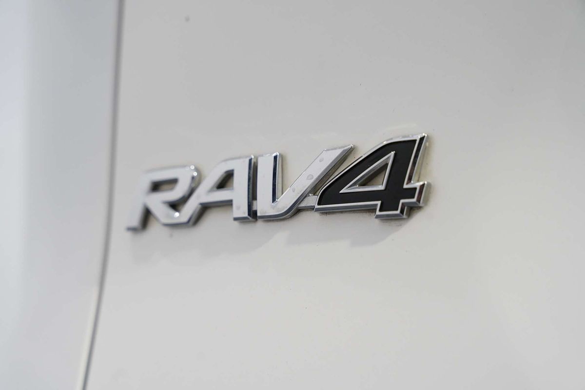 2020 Toyota RAV4 GX AXAH54R