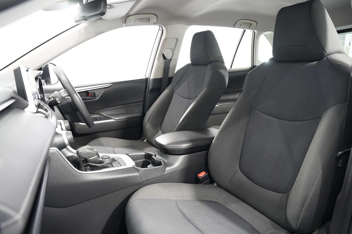 2020 Toyota RAV4 GX AXAH54R