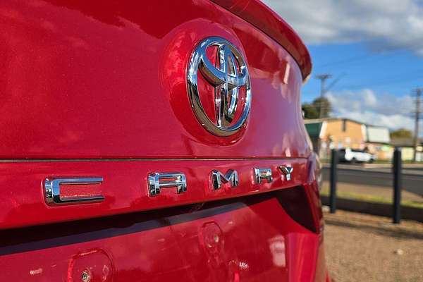 2020 Toyota Camry SX GSV70R