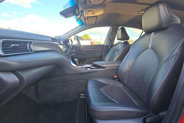 2020 Toyota Camry SX GSV70R