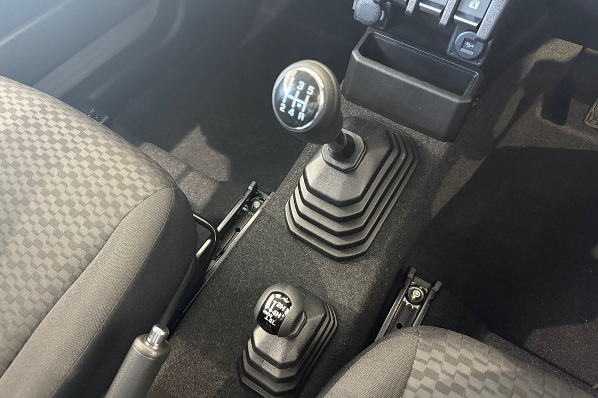 2024 Suzuki Jimny GLX GJ