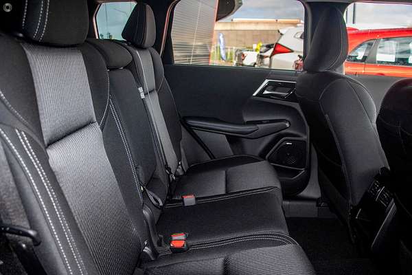2025 Mitsubishi Outlander LS ZM