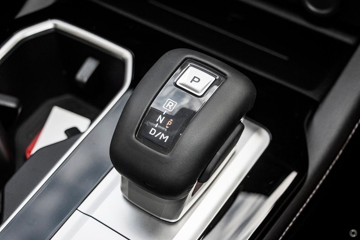 2025 Mitsubishi Outlander LS ZM