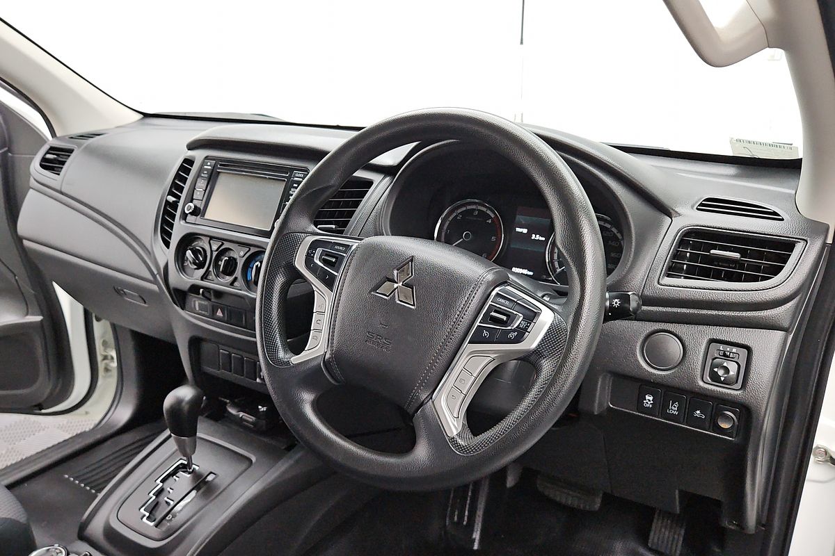 2021 Mitsubishi Triton GLX MR 4X4