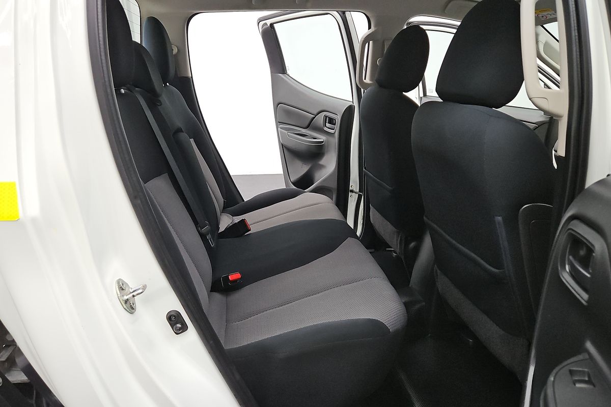 2021 Mitsubishi Triton GLX MR 4X4