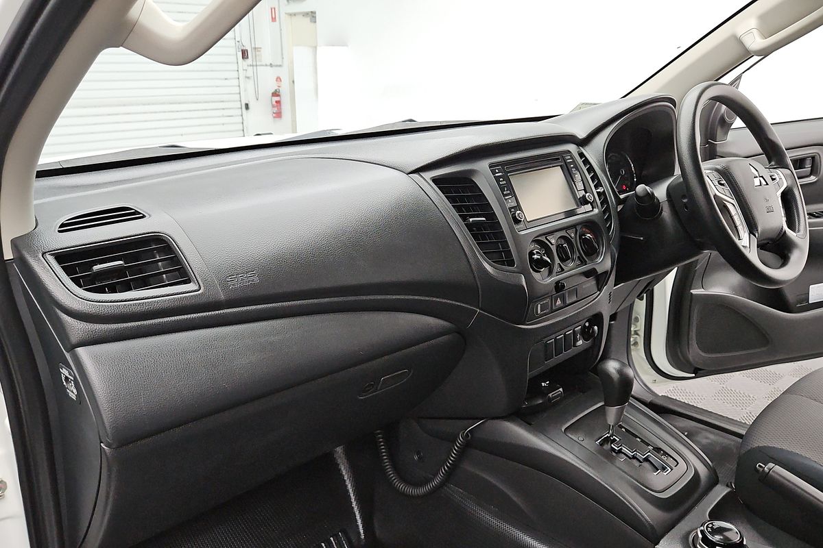2021 Mitsubishi Triton GLX MR 4X4