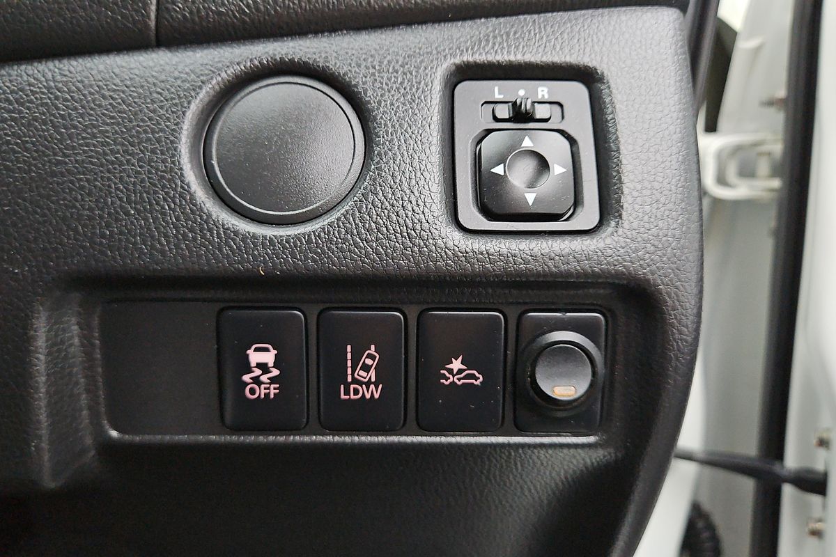 2021 Mitsubishi Triton GLX MR 4X4