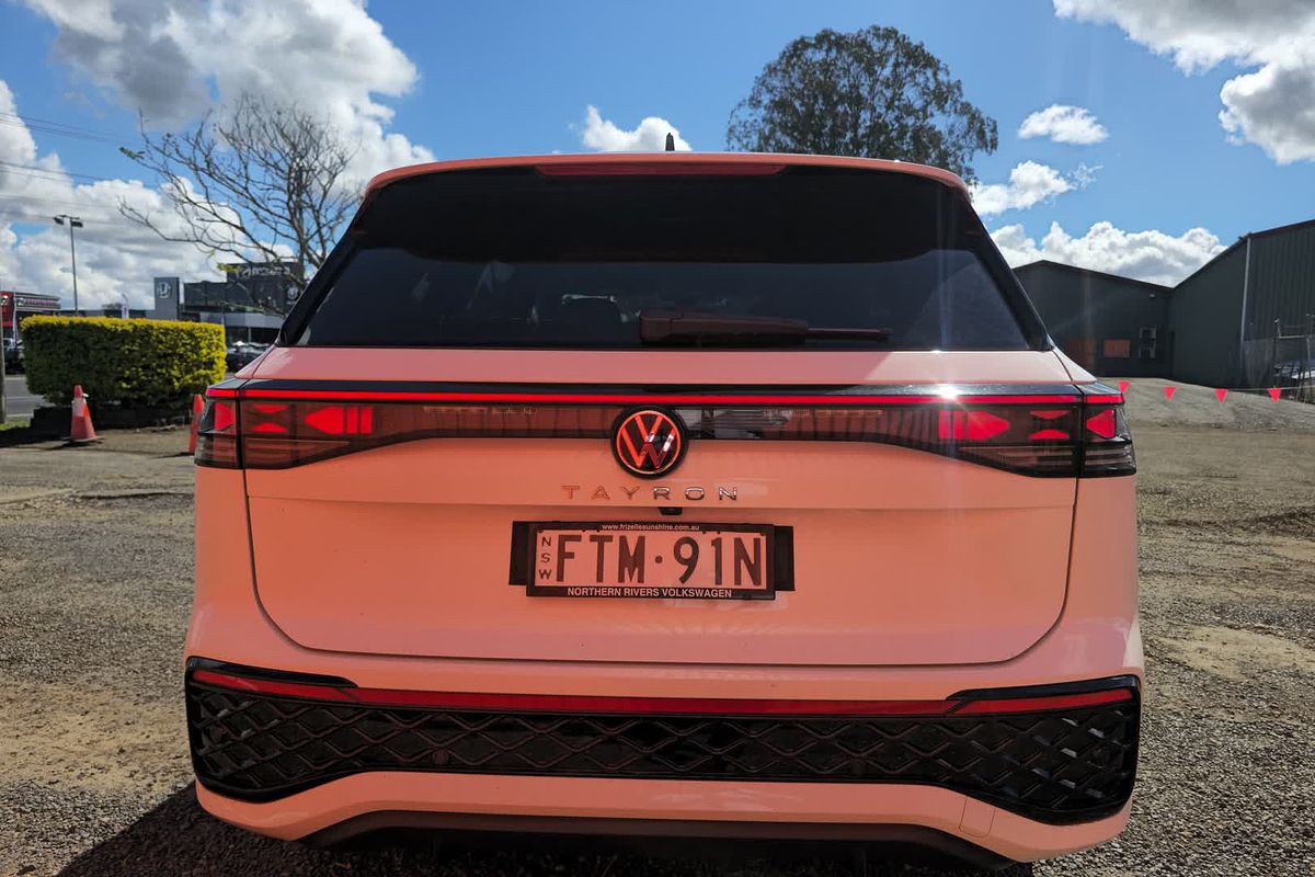 2025 Volkswagen Tayron 195TSI R-Line R4
