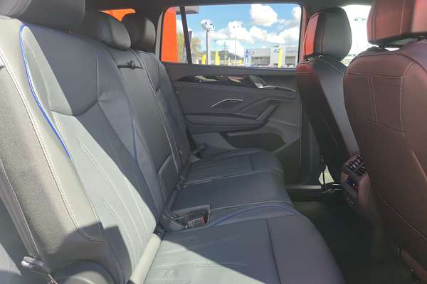 2025 Volkswagen Tayron 195TSI R-Line R4