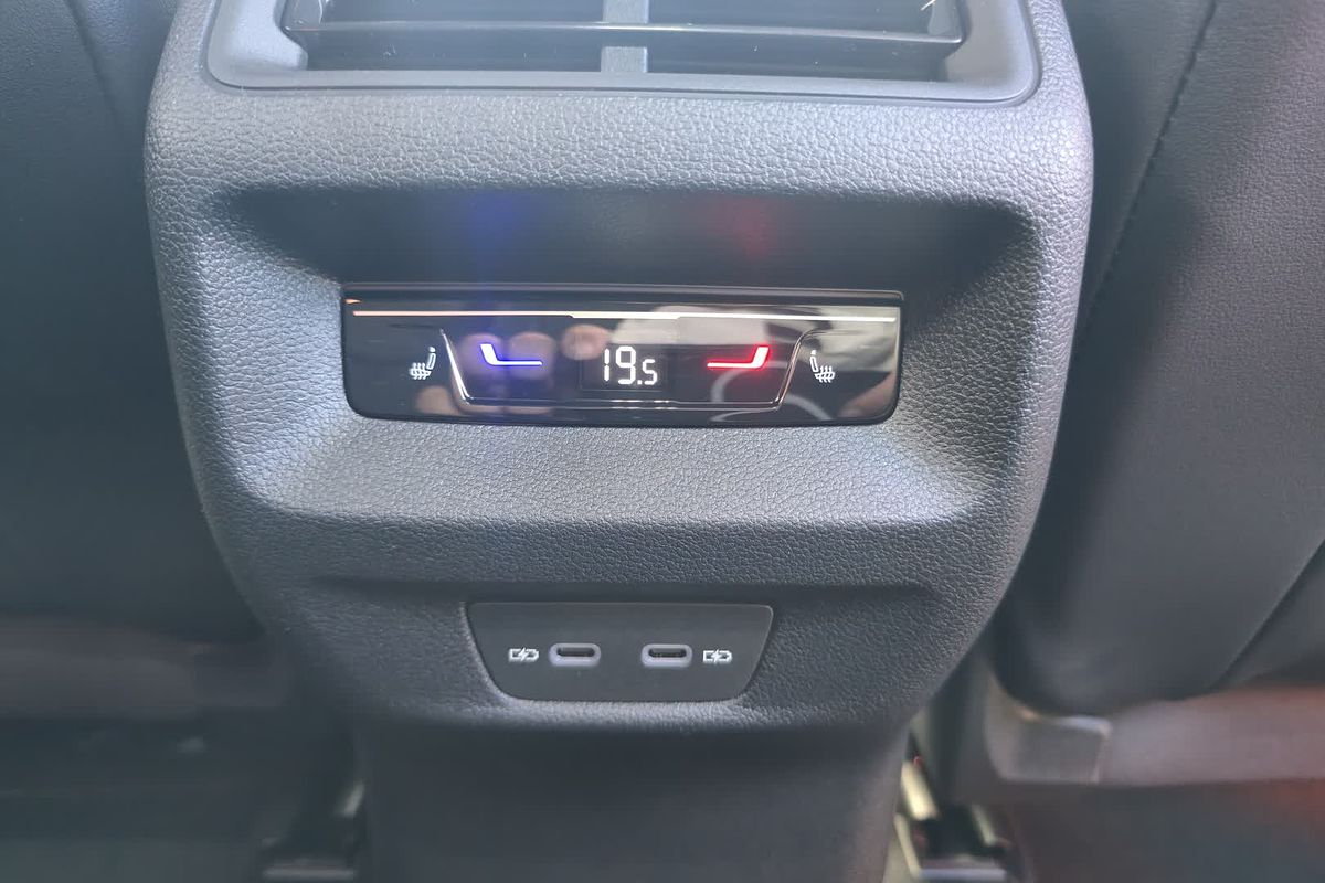 2025 Volkswagen Tayron 195TSI R-Line R4