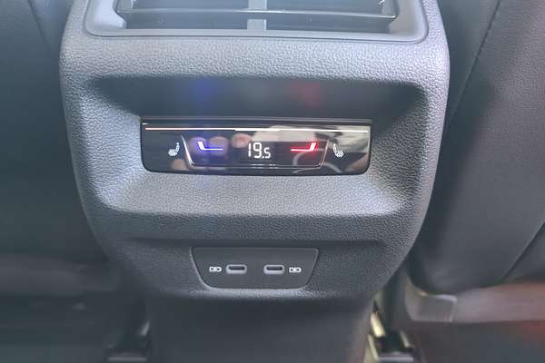 2025 Volkswagen Tayron 195TSI R-Line R4
