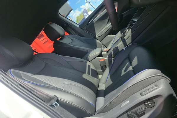 2025 Volkswagen Tayron 195TSI R-Line R4