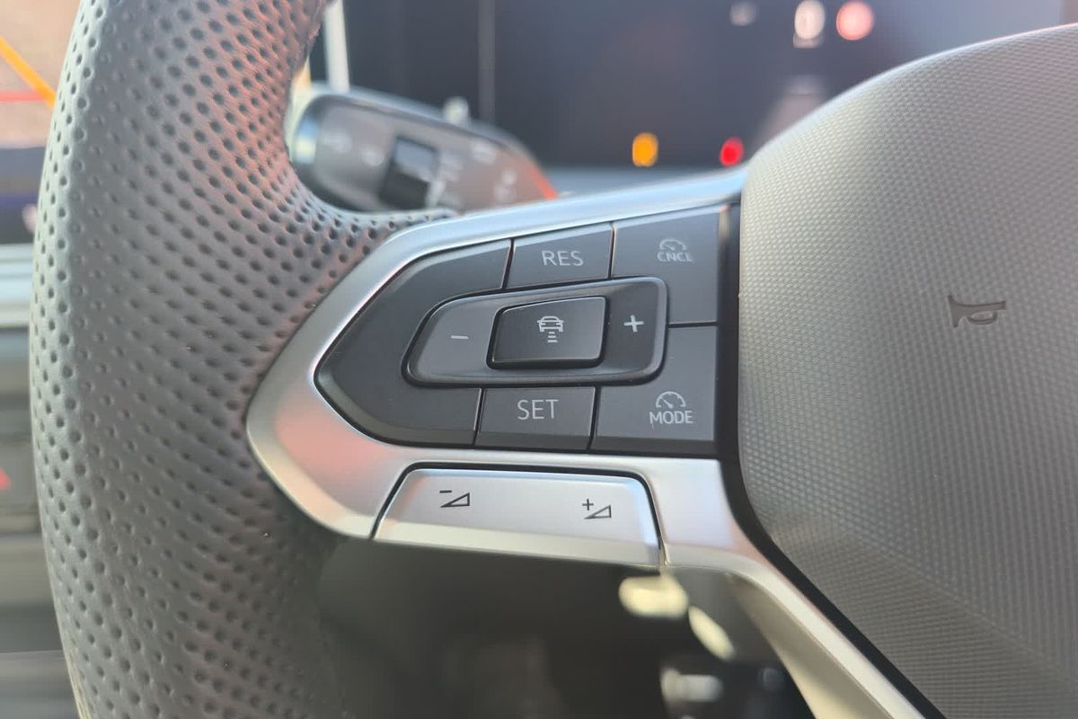 2025 Volkswagen Tayron 195TSI R-Line R4
