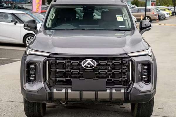 2025 LDV D90 Executive SV9A