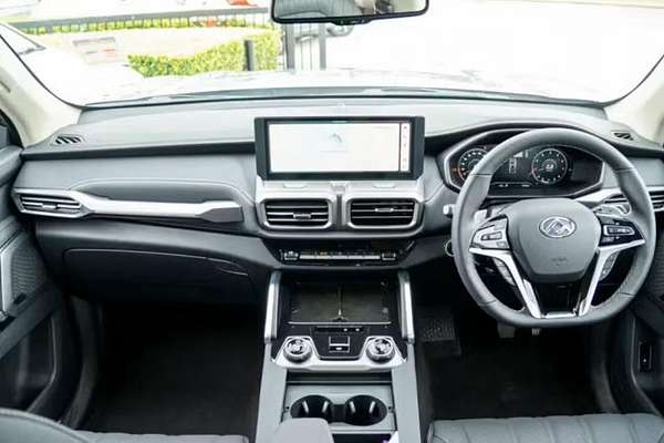 2025 LDV D90 Executive SV9A