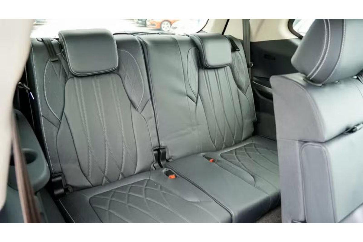 2025 LDV D90 Executive SV9A