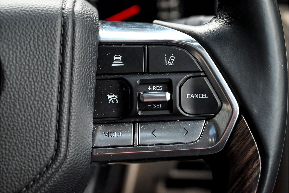 2023 Toyota Landcruiser Sahara FJA300R