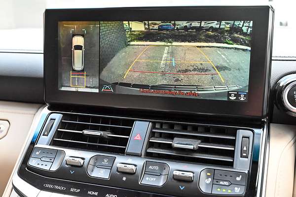 2023 Toyota Landcruiser Sahara FJA300R