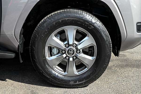 2023 Toyota Landcruiser Sahara FJA300R
