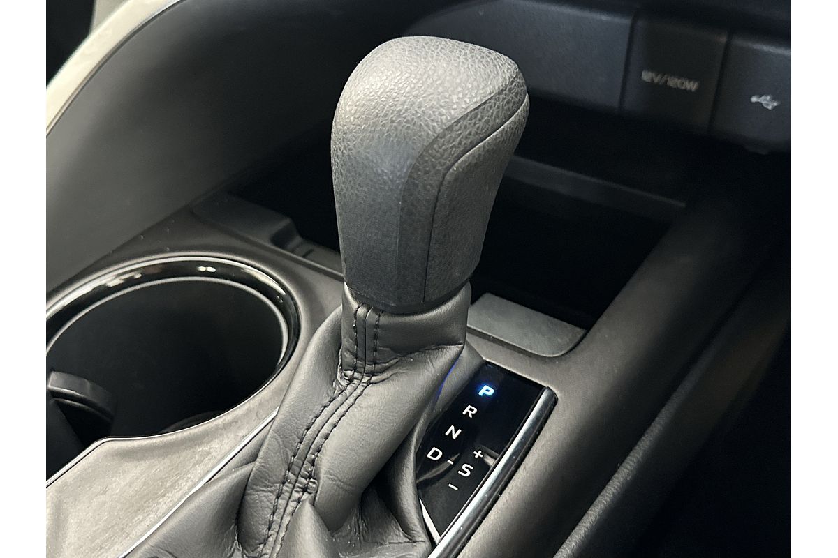 2024 Toyota Camry Ascent AXVH70R