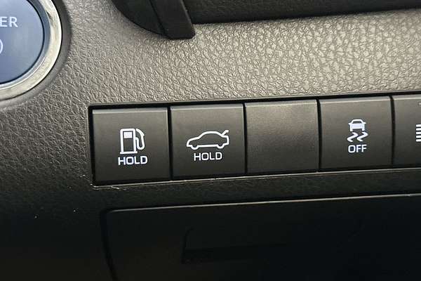 2024 Toyota Camry Ascent AXVH70R