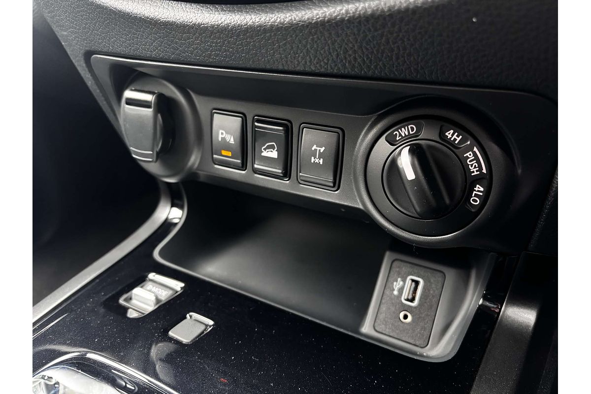 2024 Nissan Navara PRO-4X Warrior D23 4X4