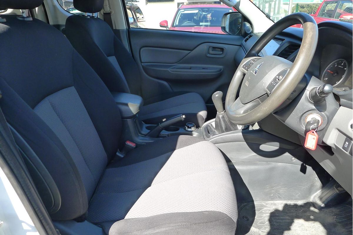 2016 Mitsubishi Triton GLX MQ 4X4