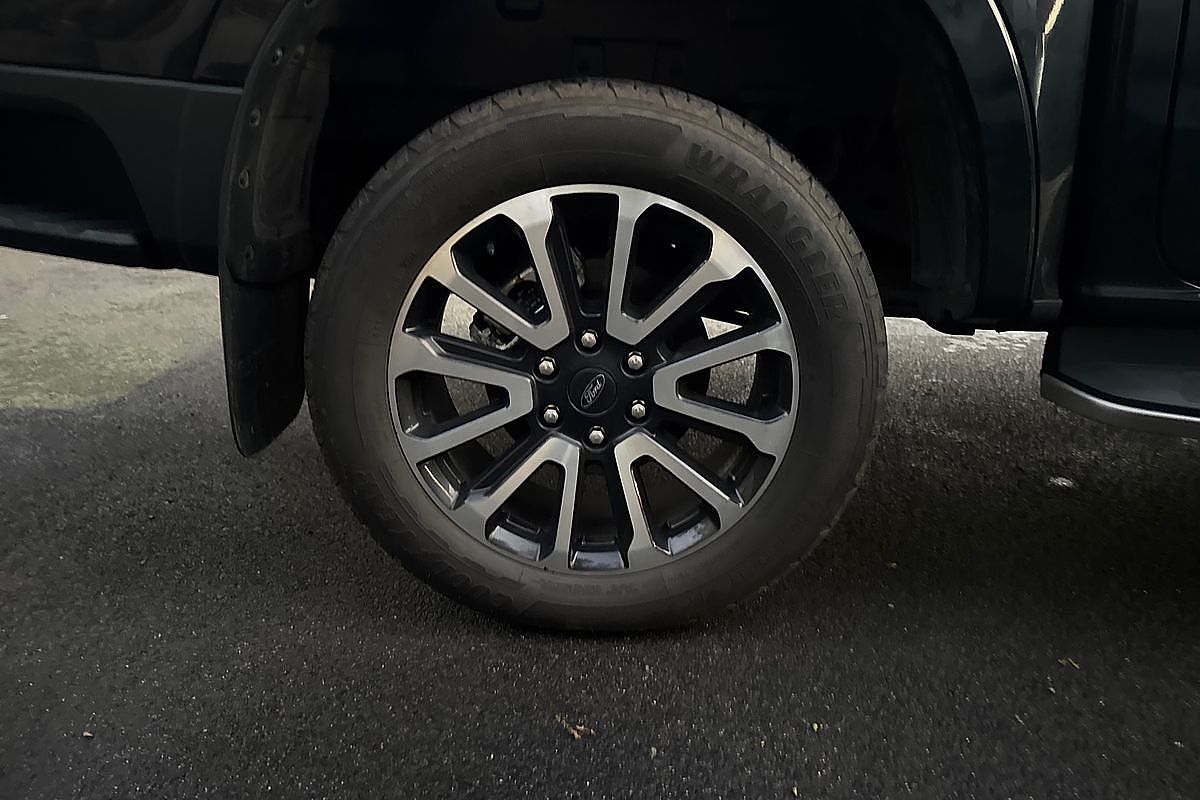 2025 Ford Ranger Platinum 4X4 3.0L