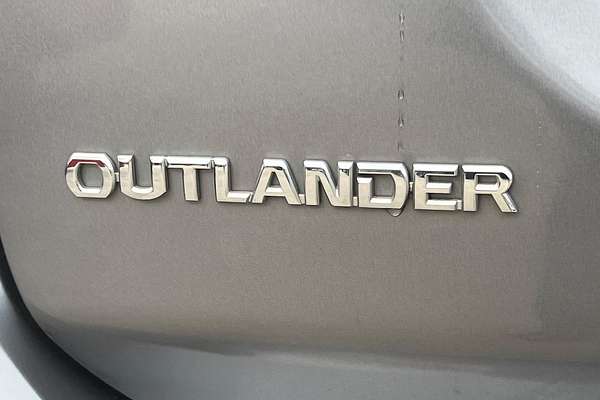 2021 Mitsubishi Outlander LS ZL