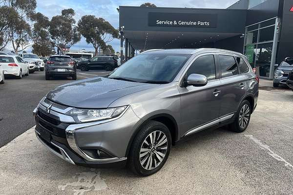 2021 Mitsubishi Outlander LS ZL