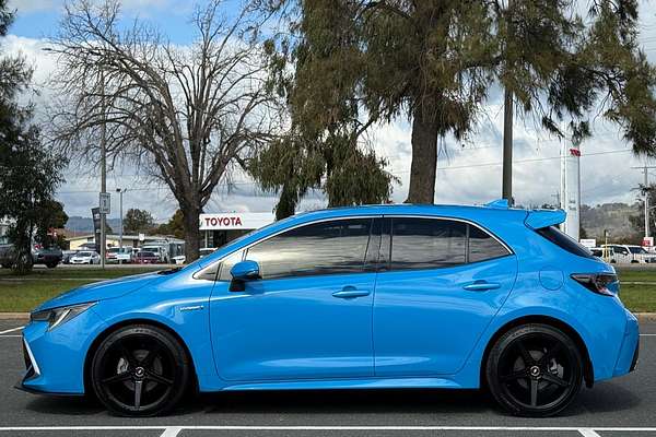 2019 Toyota Corolla ZR Hybrid ZWE211R