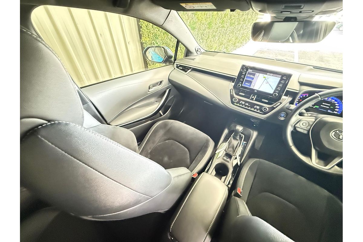 2019 Toyota Corolla ZR Hybrid ZWE211R