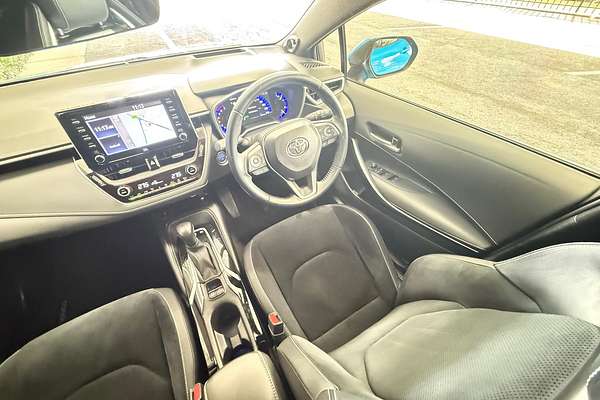 2019 Toyota Corolla ZR Hybrid ZWE211R