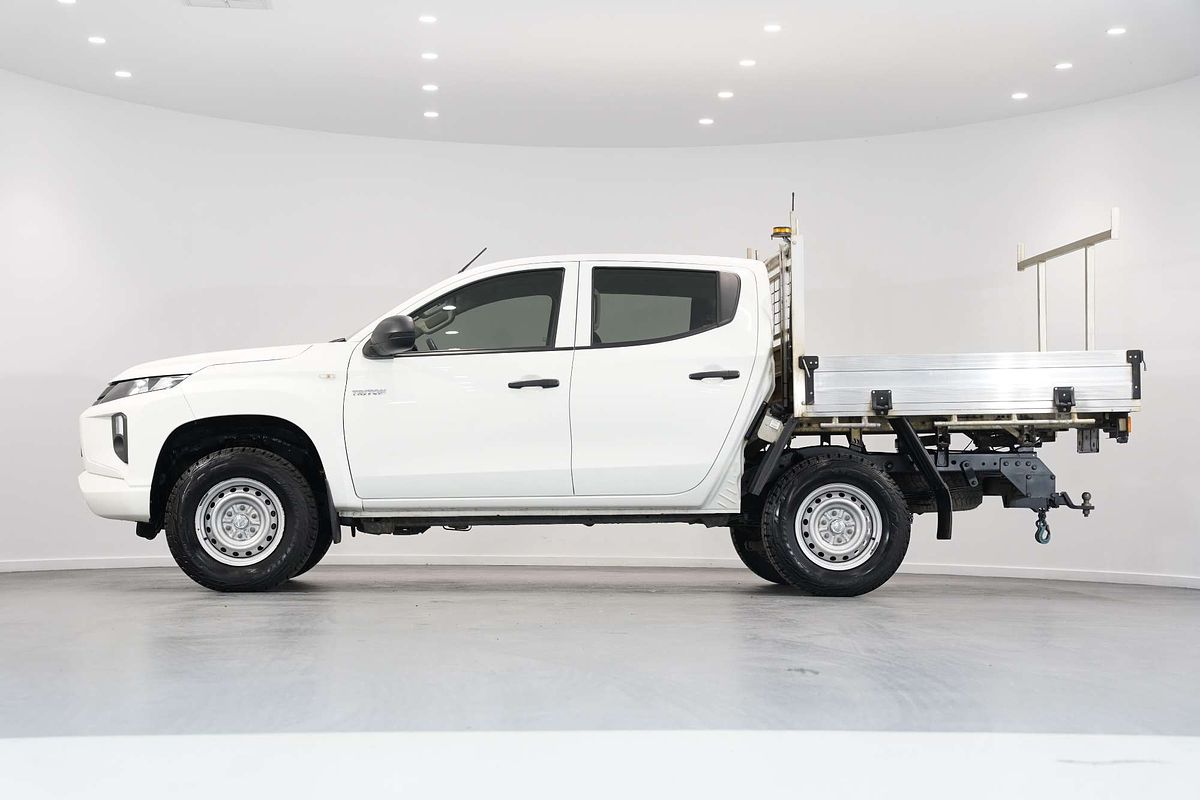 2021 Mitsubishi Triton GLX MR 4X4