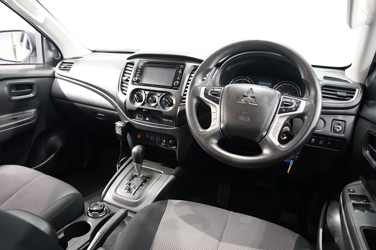 2021 Mitsubishi Triton GLX MR 4X4