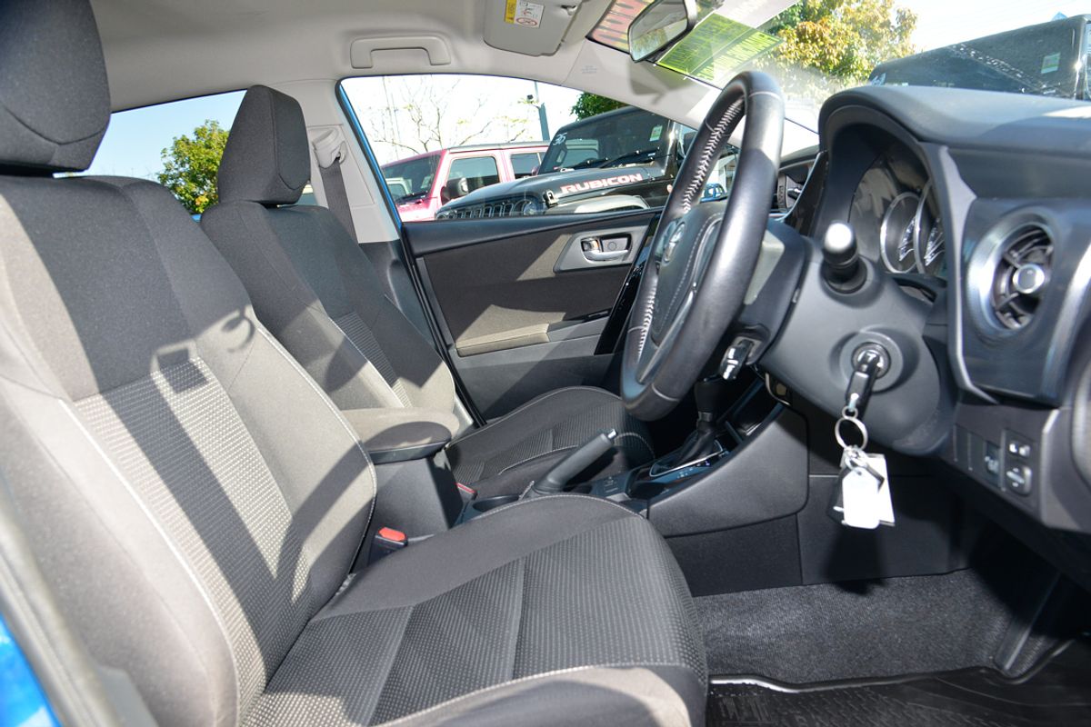 2016 Toyota Corolla Ascent Sport ZRE182R