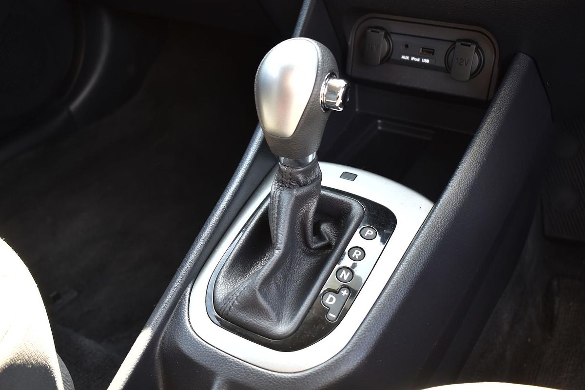 2013 Kia Rio S UB