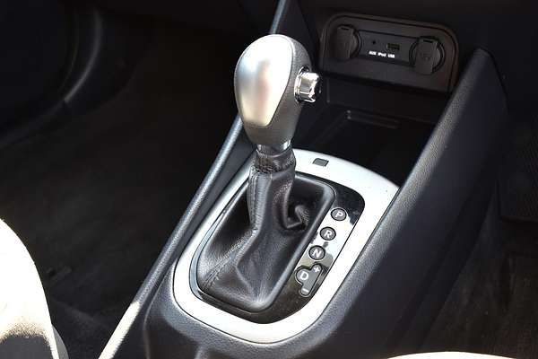 2013 Kia Rio S UB