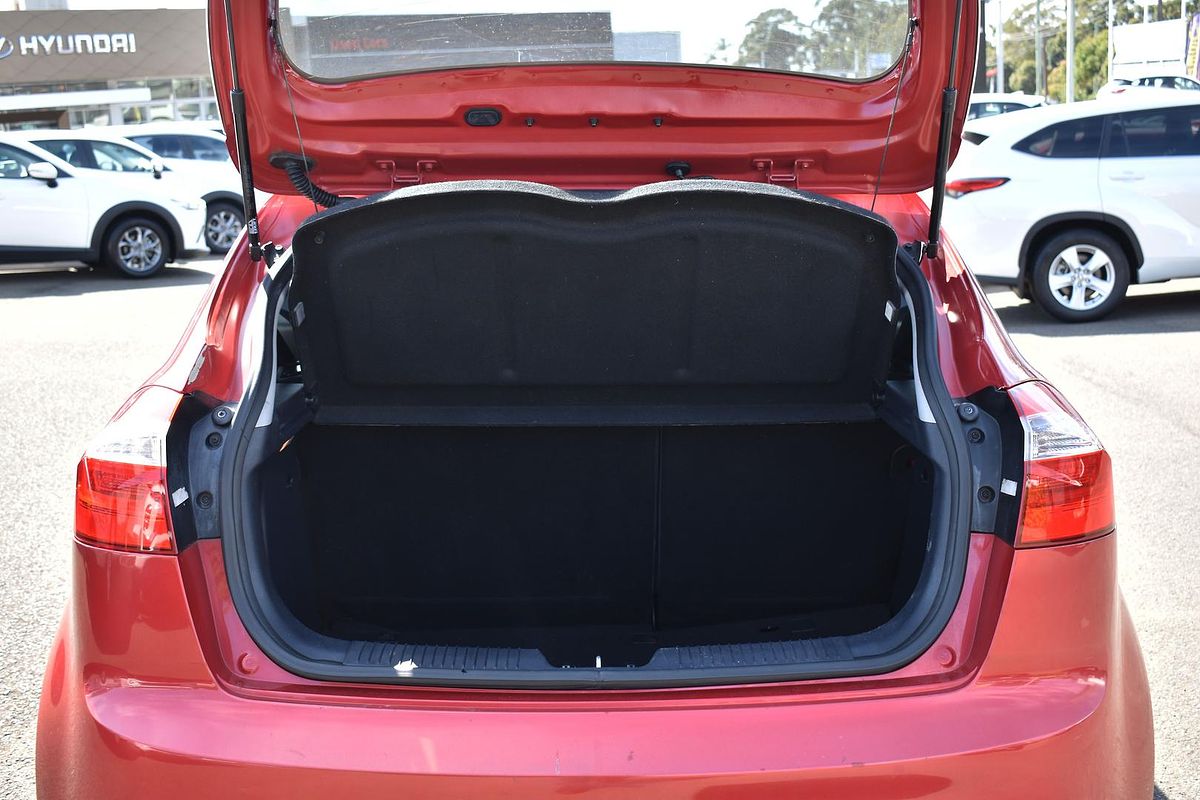 2013 Kia Rio S UB