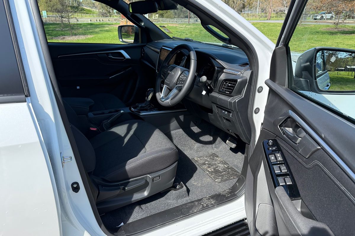 2025 Isuzu D-MAX LS-U 4X4