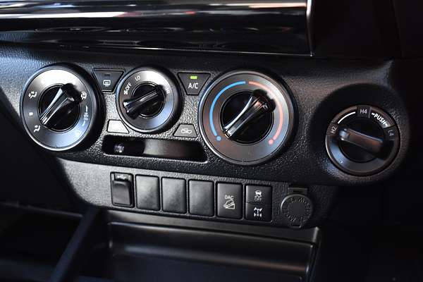 2021 Toyota Hilux SR GUN126R 4X4