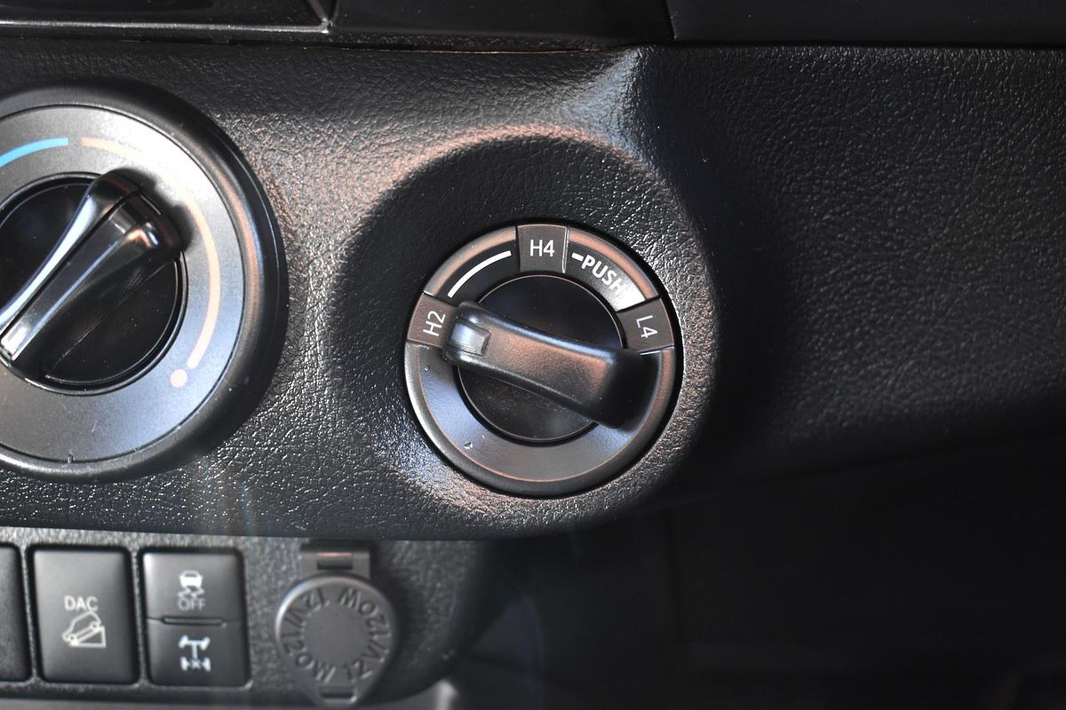 2021 Toyota Hilux SR GUN126R 4X4