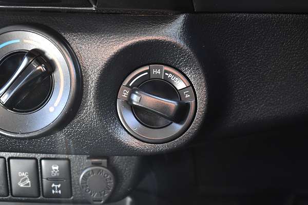 2021 Toyota Hilux SR GUN126R 4X4