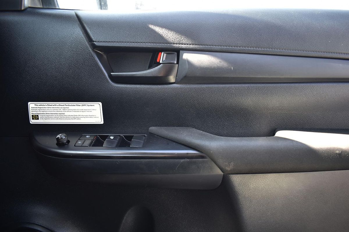 2021 Toyota Hilux SR GUN126R 4X4