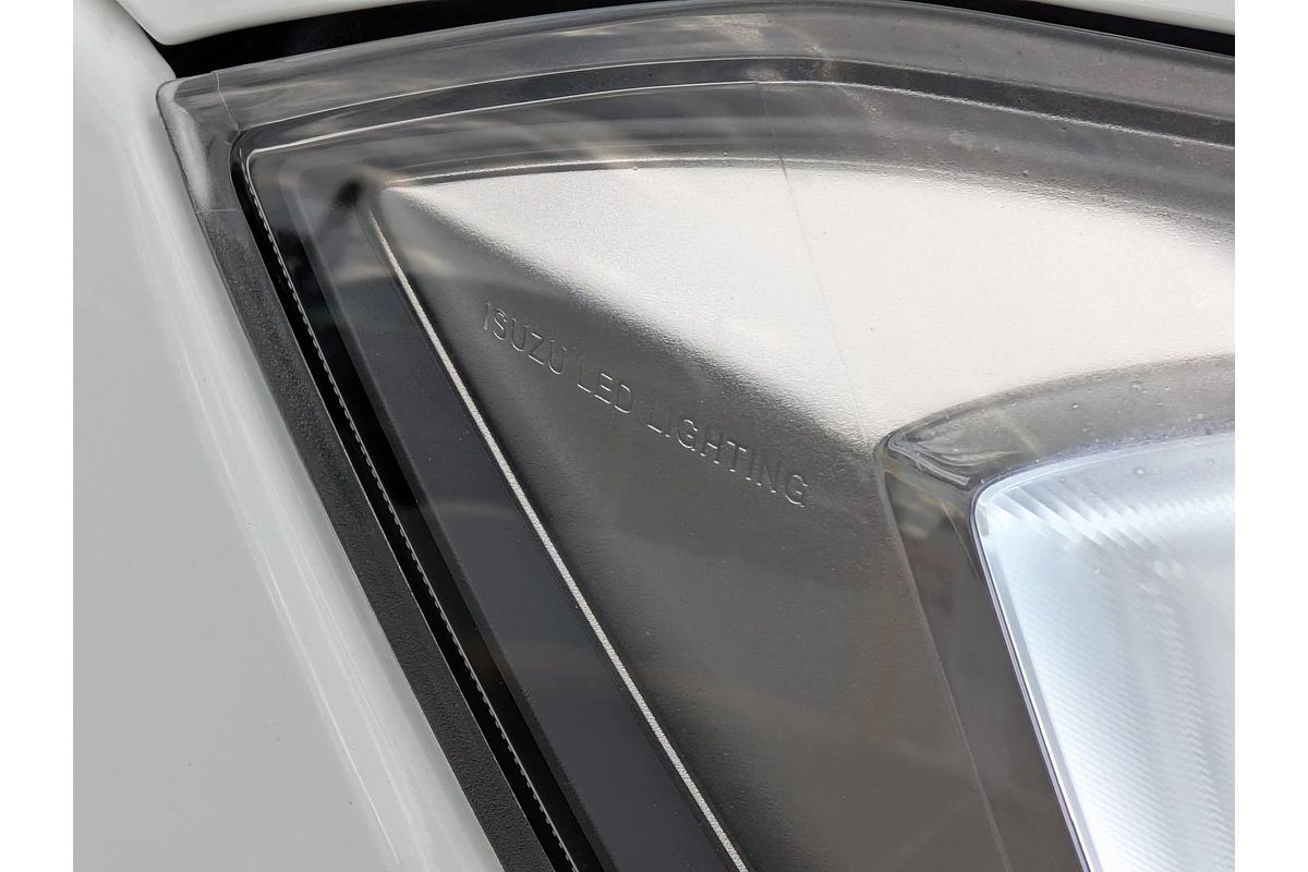 2025 Isuzu D-MAX LS-M 4X4