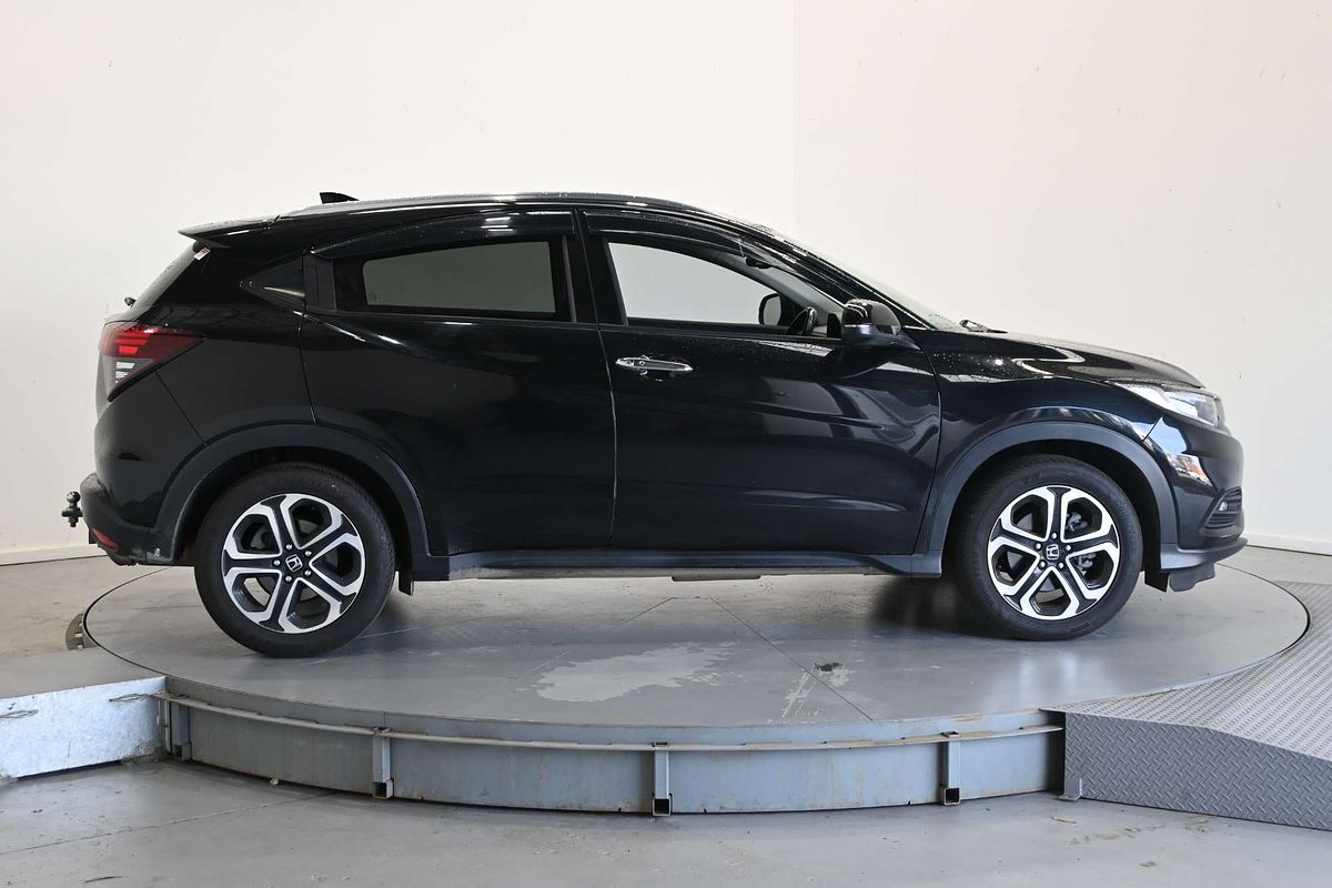 2021 Honda HR-V VTi-LX MY21